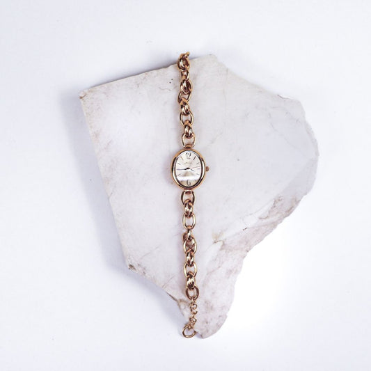 Cadena del Alba Reloj